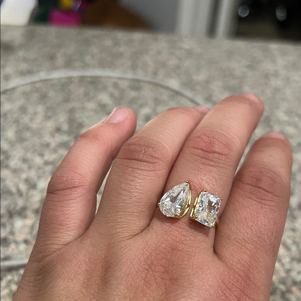 Elegant Gold Ring